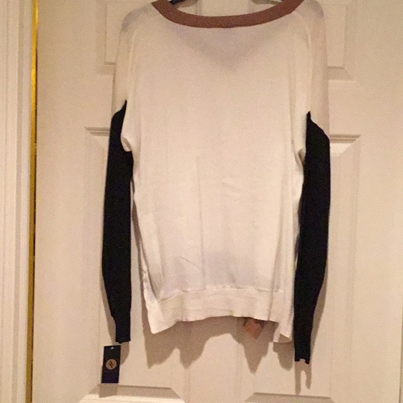 Adrienne Vittadini lightweight sweater - Picture 2 of 4